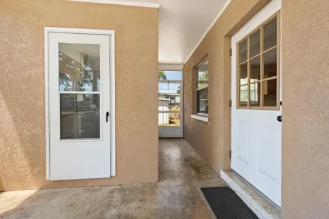 7504 91st Street Seminole FL 33777