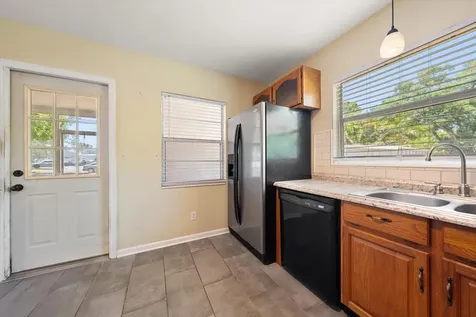 7504 91st Street Seminole FL 33777