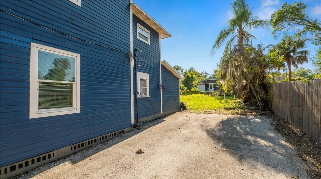 1128 Stella Avenue N Lakeland FL 33805