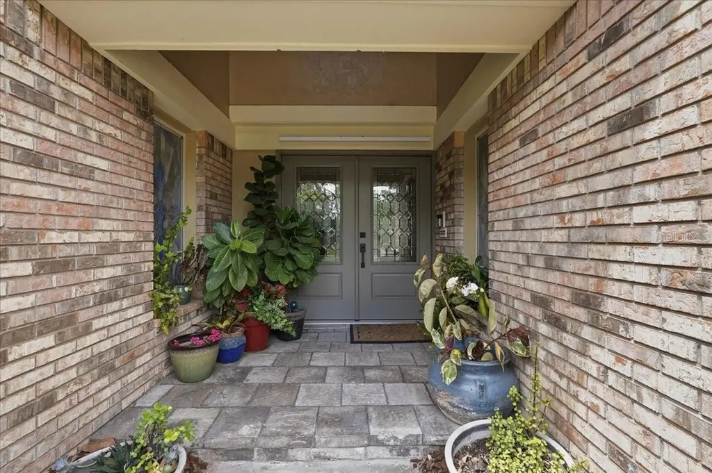 325 Sheffield Circle W Palm Harbor FL 34683