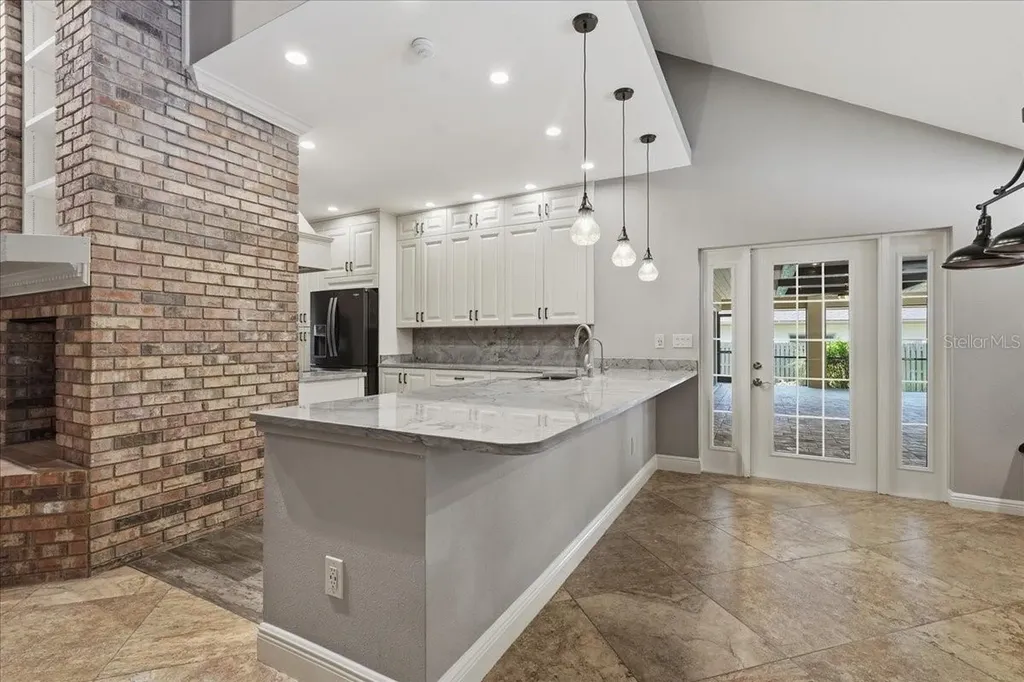 325 Sheffield Circle W Palm Harbor FL 34683