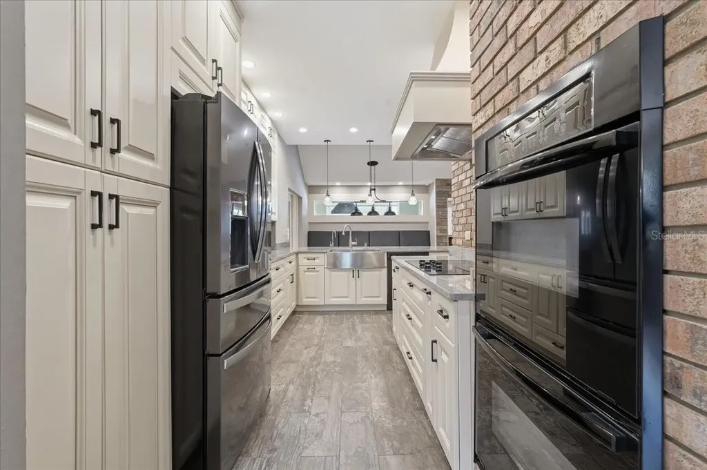 325 Sheffield Circle W Palm Harbor FL 34683