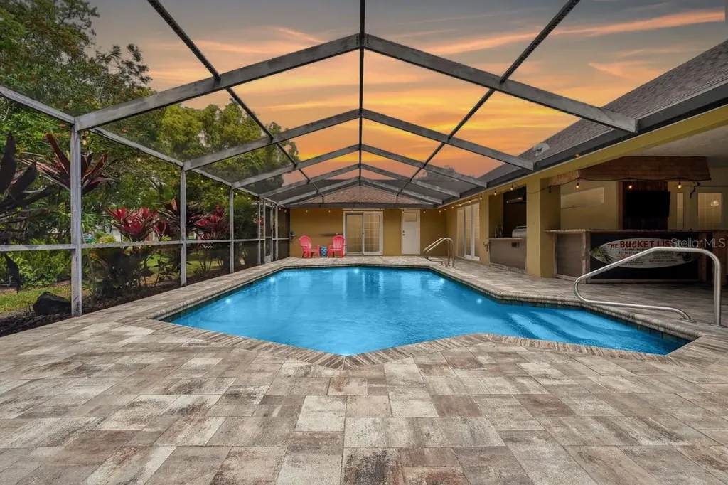 325 Sheffield Circle W Palm Harbor FL 34683