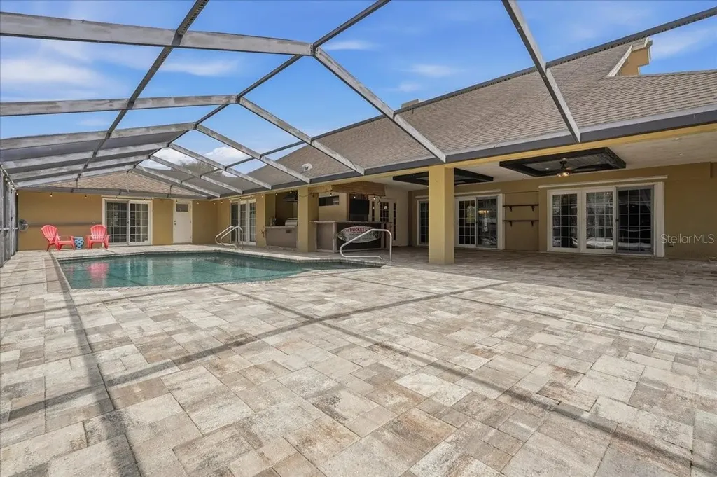 325 Sheffield Circle W Palm Harbor FL 34683