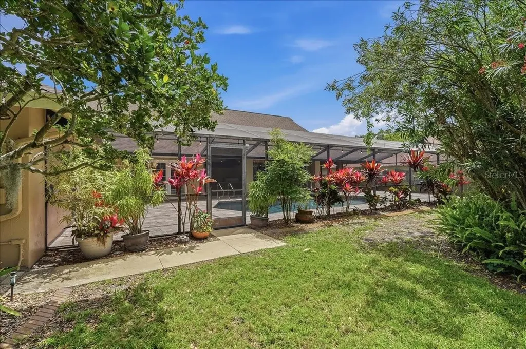 325 Sheffield Circle W Palm Harbor FL 34683