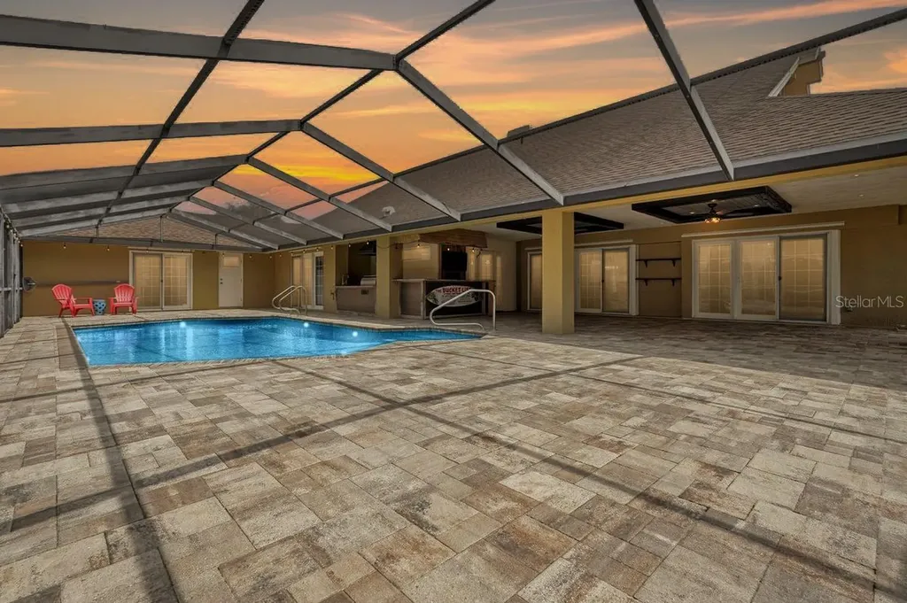 325 Sheffield Circle W Palm Harbor FL 34683