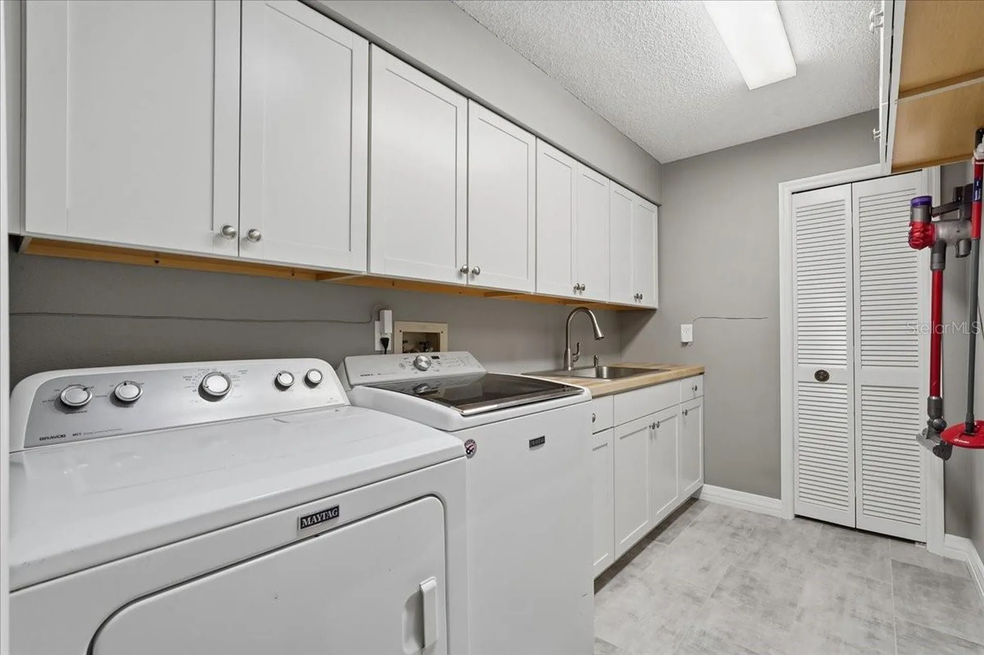 325 Sheffield Circle W Palm Harbor FL 34683