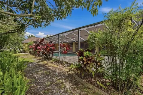 325 Sheffield Circle W Palm Harbor FL 34683