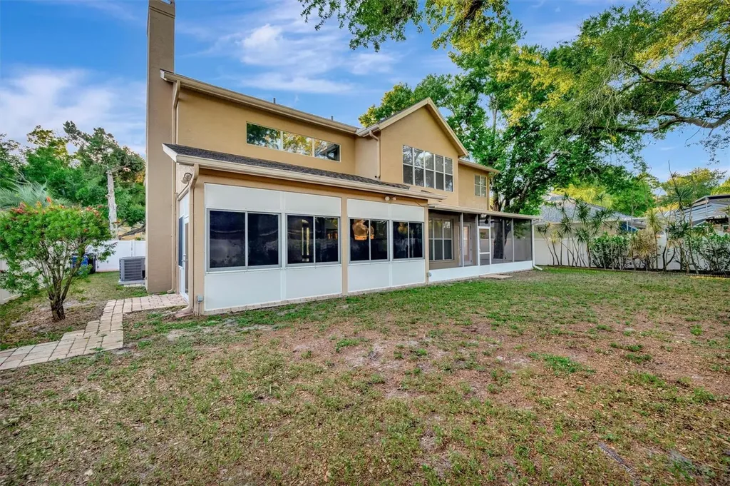 2839 Safe Harbor Drive Tampa FL 33618