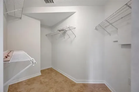 2839 Safe Harbor Drive Tampa FL 33618