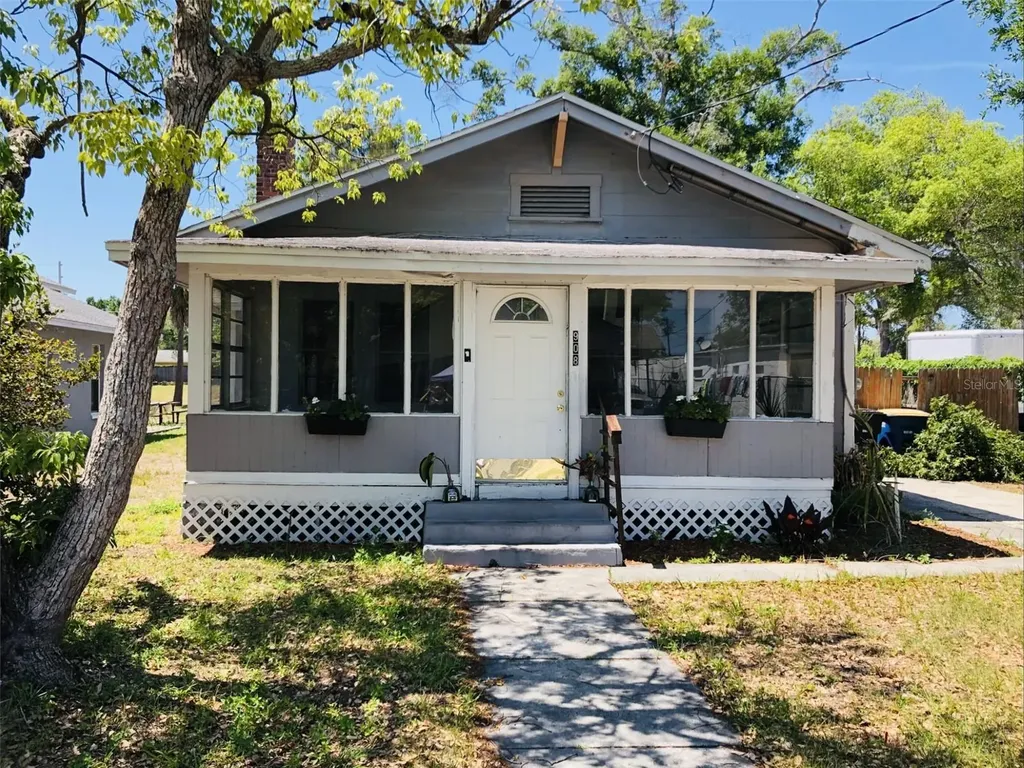 908 Vine Avenue Clearwater FL 33755