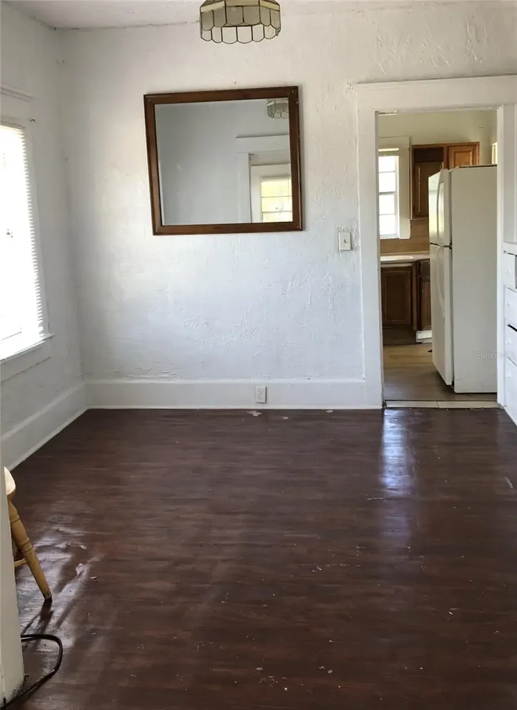 908 Vine Avenue Clearwater FL 33755