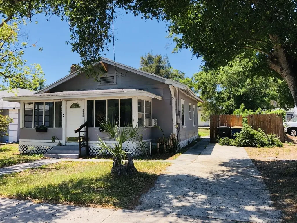 908 Vine Avenue Clearwater FL 33755