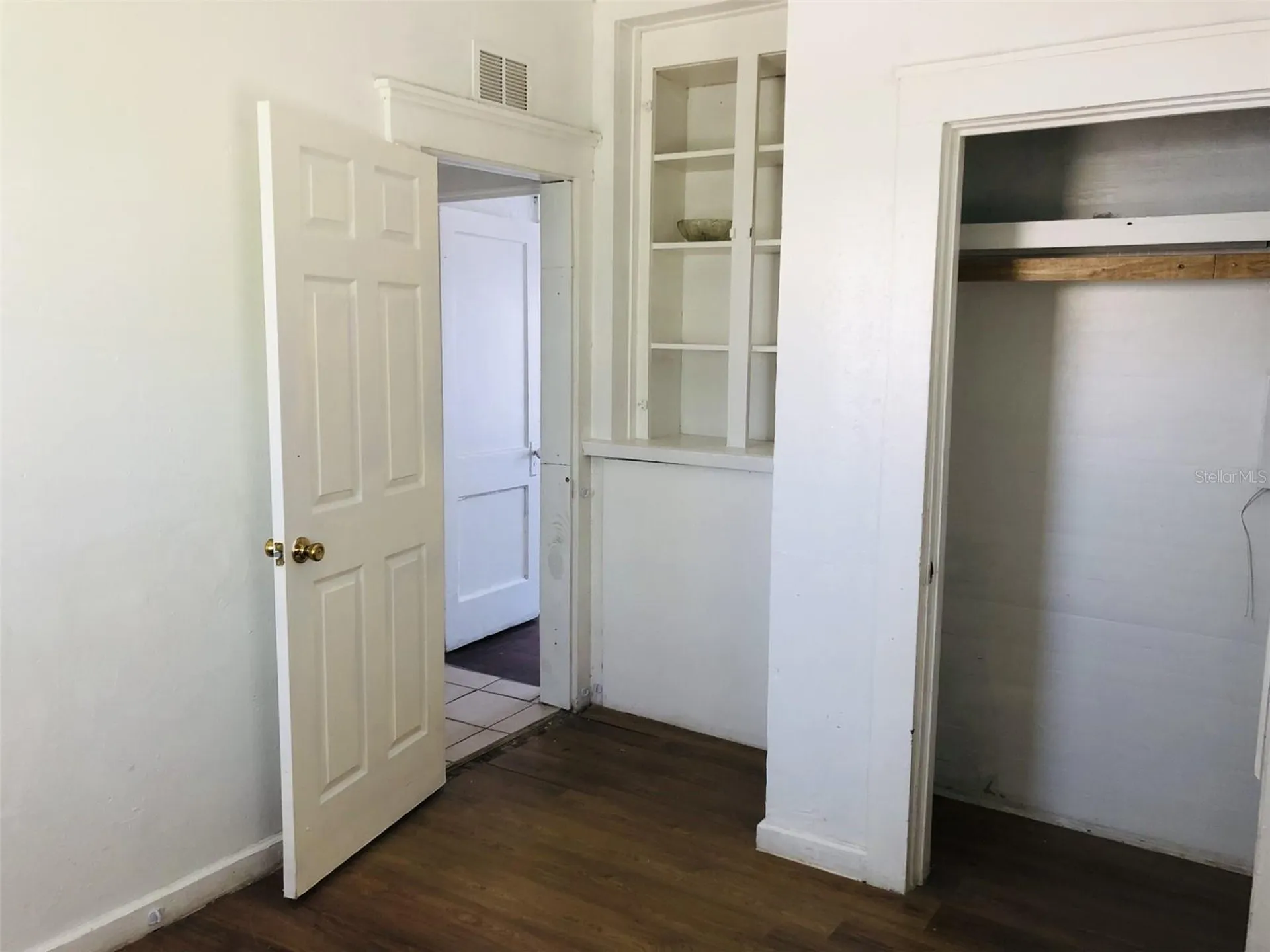 908 Vine Avenue Clearwater FL 33755