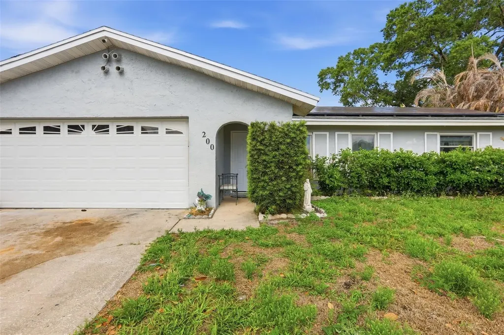 200 Sir Lawrence Drive Sanford FL 32773