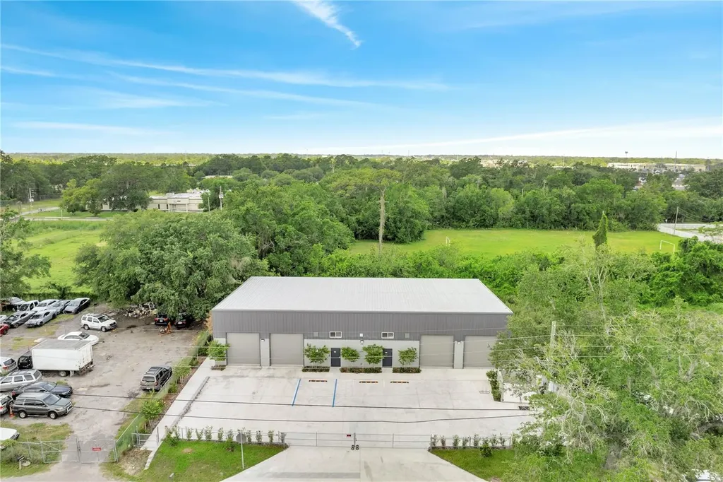 560 Barry Street Orlando FL 32808