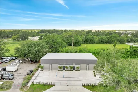 560 Barry Street Orlando FL 32808