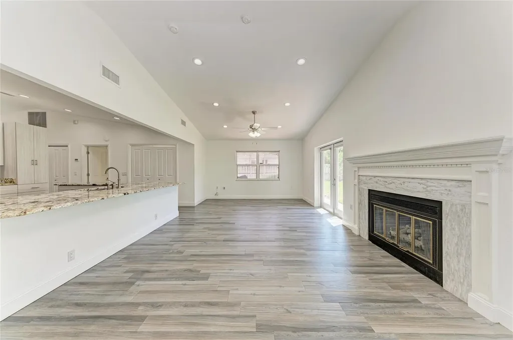 6315 4th Avenue NW Bradenton FL 34209