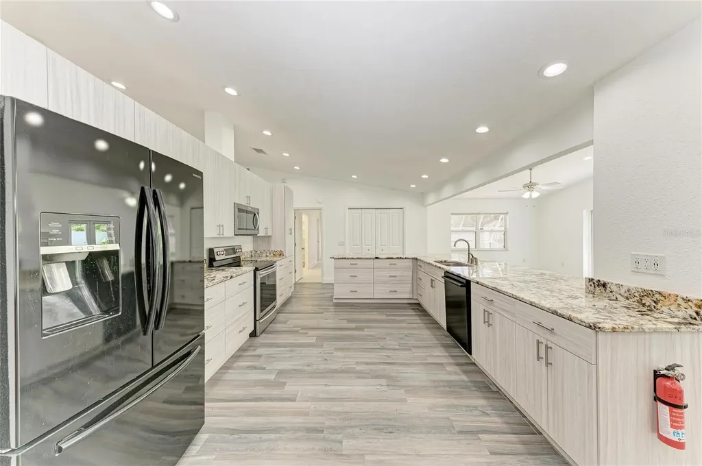 6315 4th Avenue NW Bradenton FL 34209
