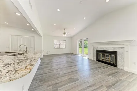 6315 4th Avenue NW Bradenton FL 34209