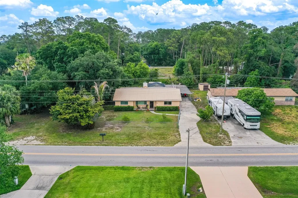 305 Cloverleaf Road Lake Placid FL 33852
