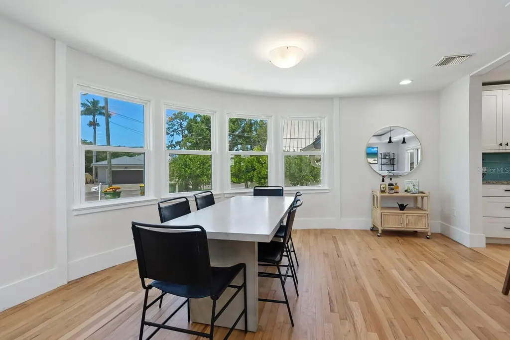 1931 High Point Circle Sarasota FL 34236