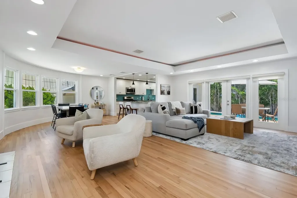 1931 High Point Circle Sarasota FL 34236