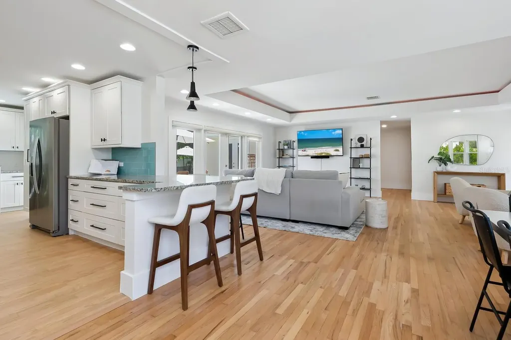 1931 High Point Circle Sarasota FL 34236