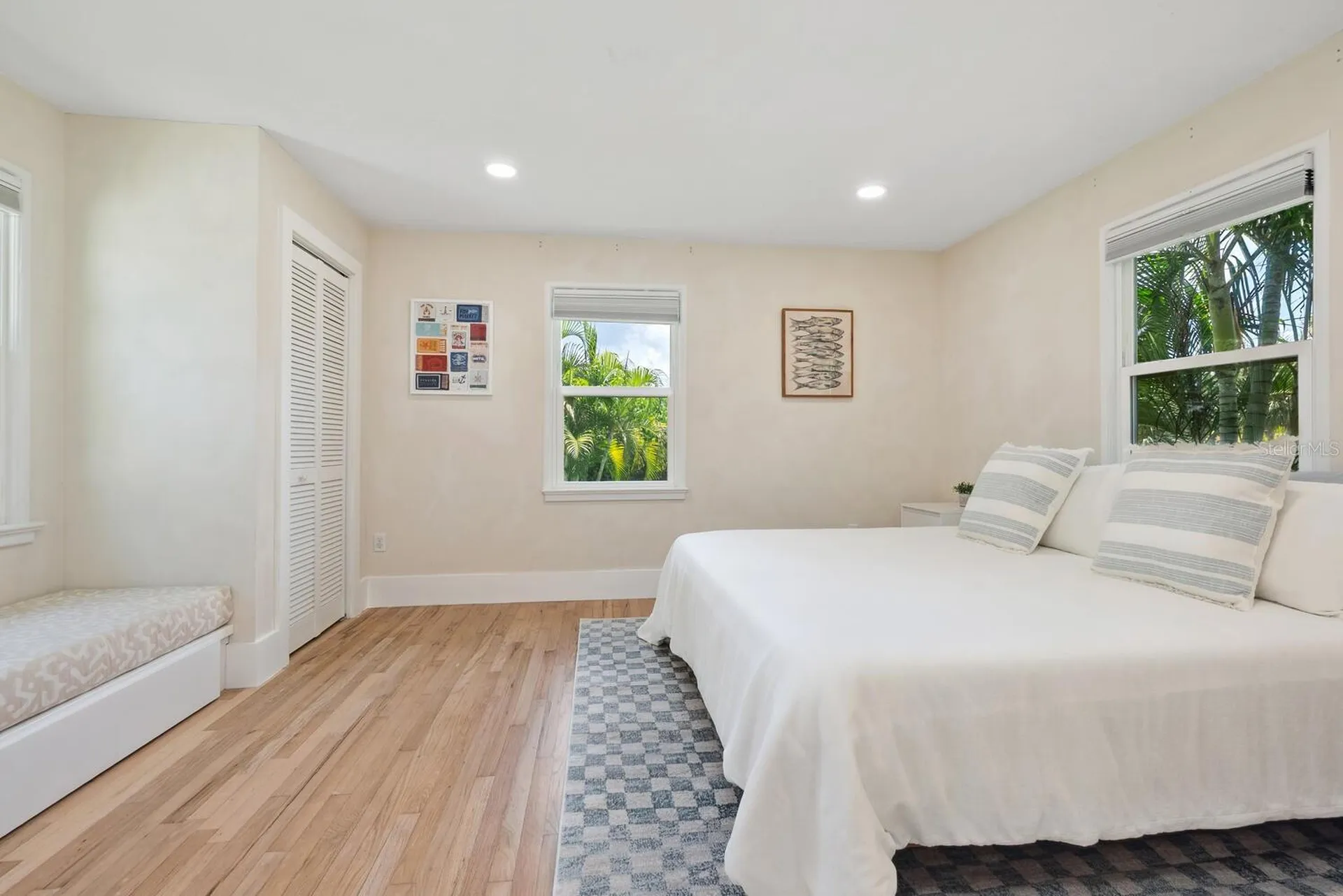 1931 High Point Circle Sarasota FL 34236
