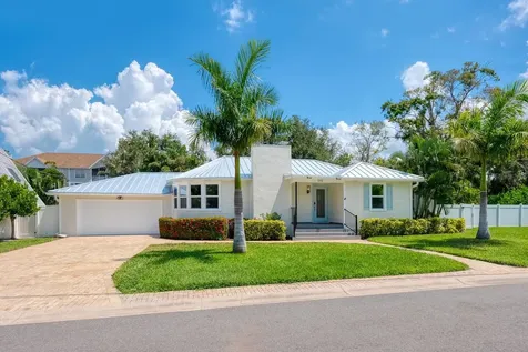 1931 High Point Circle Sarasota FL 34236