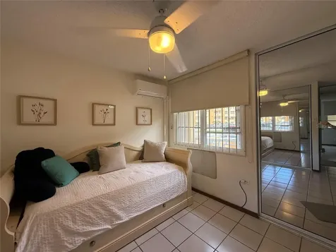 57 Lopategui Guaynabo PR 00969