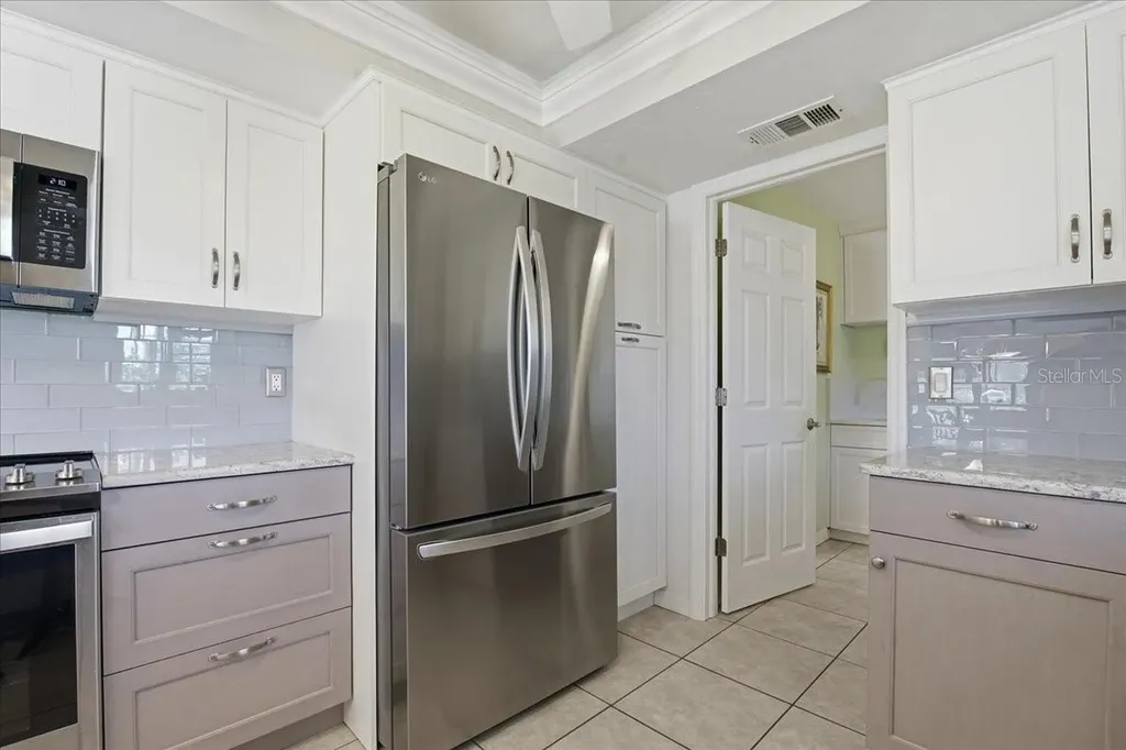 1231 Bayshore Drive Englewood FL 34223