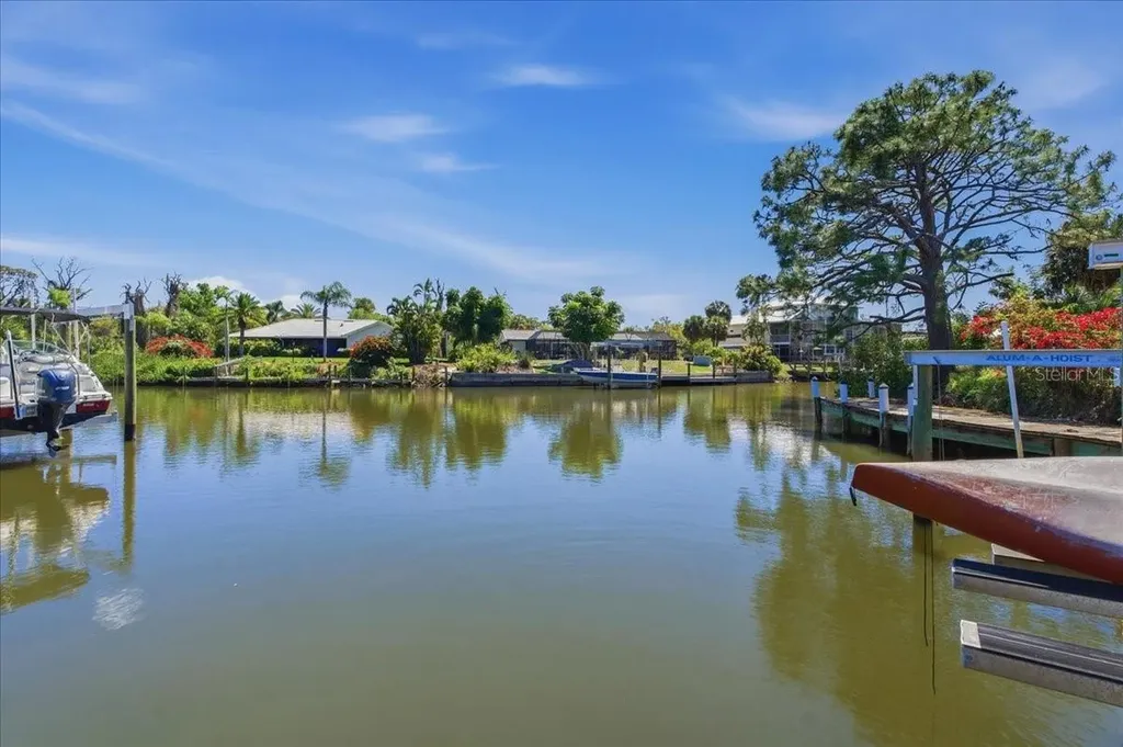1231 Bayshore Drive Englewood FL 34223