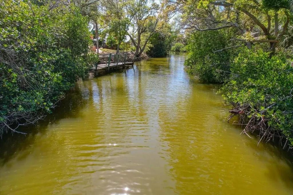 1231 Bayshore Drive Englewood FL 34223