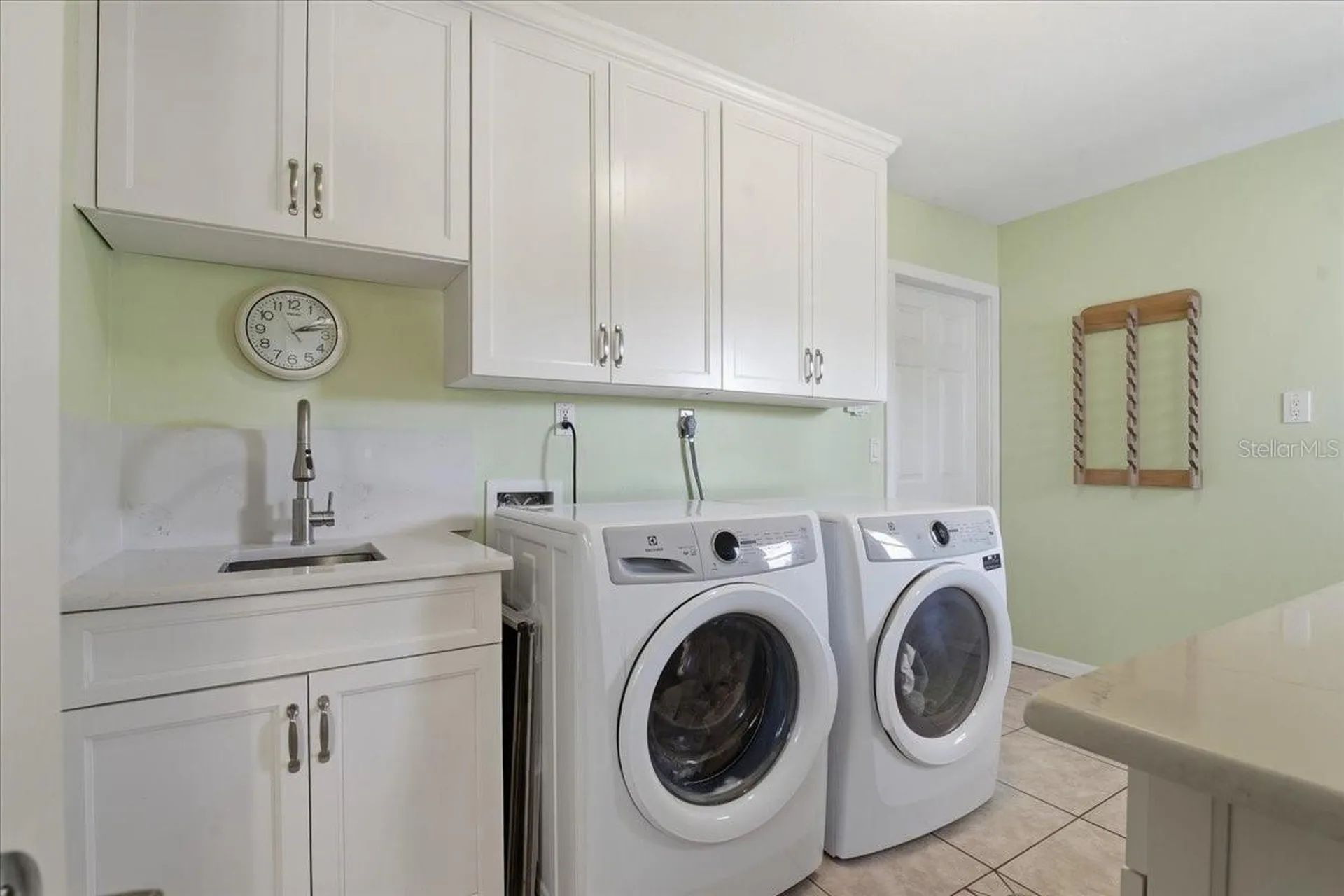 1231 Bayshore Drive Englewood FL 34223