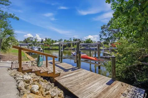 1231 Bayshore Drive Englewood FL 34223
