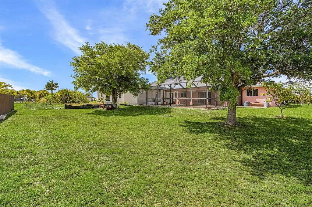 2442 Embers Parkway W Cape Coral FL 33993