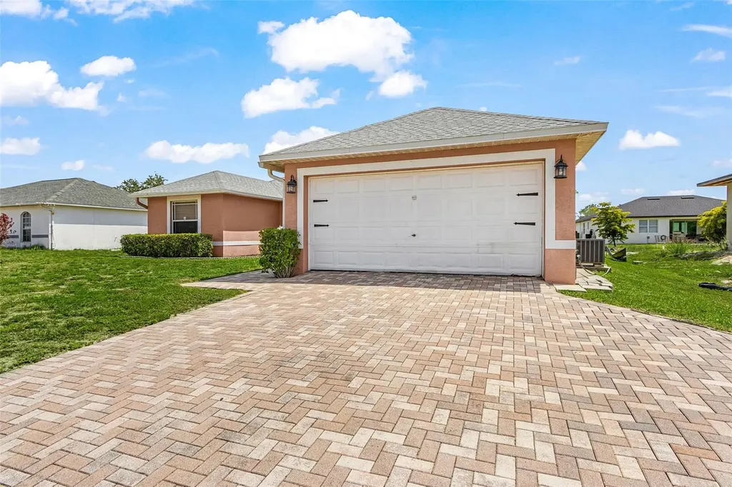 2442 Embers Parkway W Cape Coral FL 33993