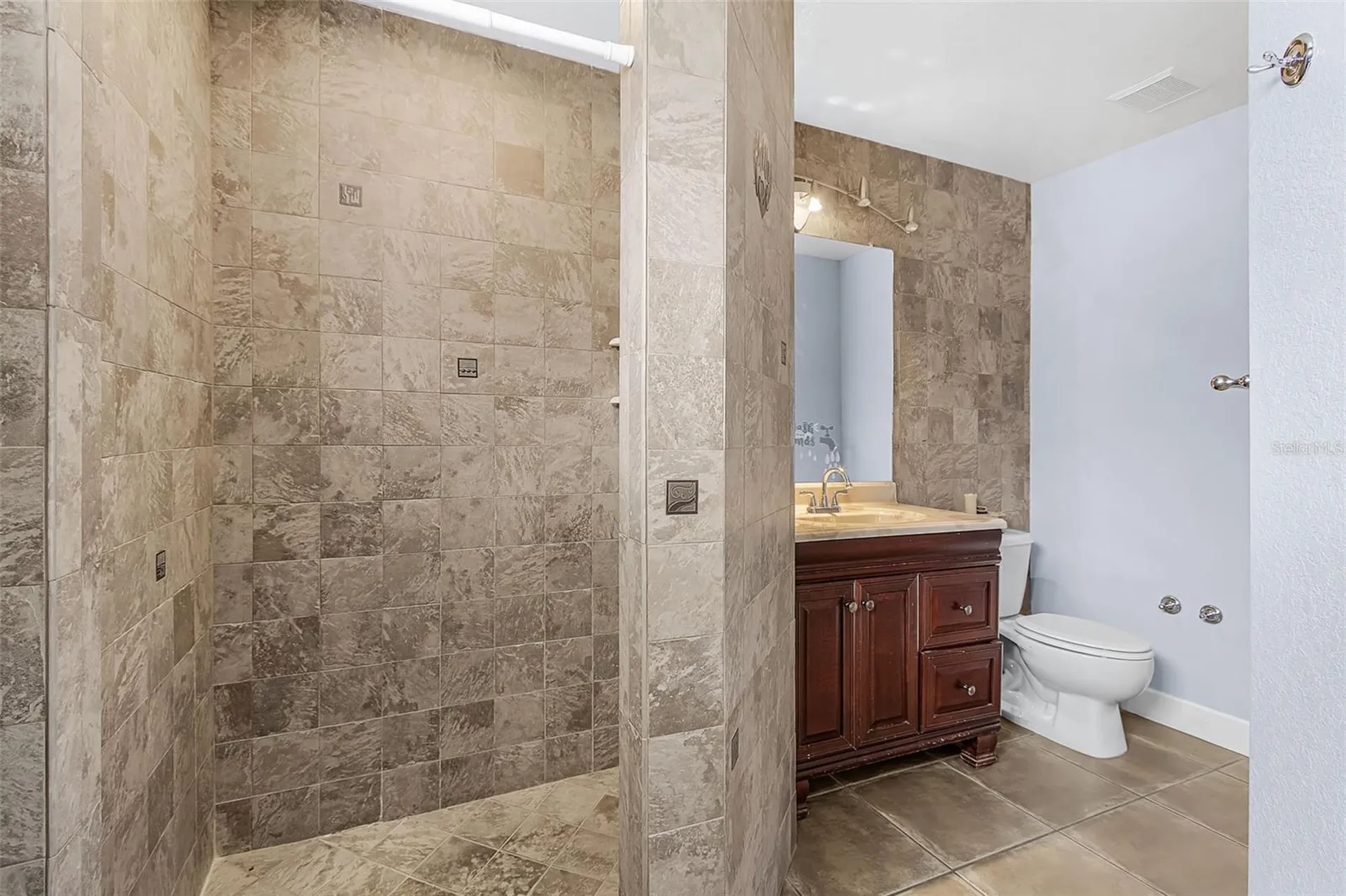 2442 Embers Parkway W Cape Coral FL 33993