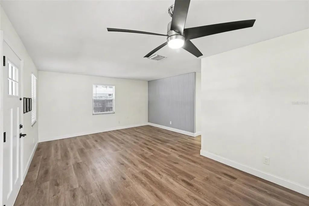 9346 89th Avenue Seminole FL 33777