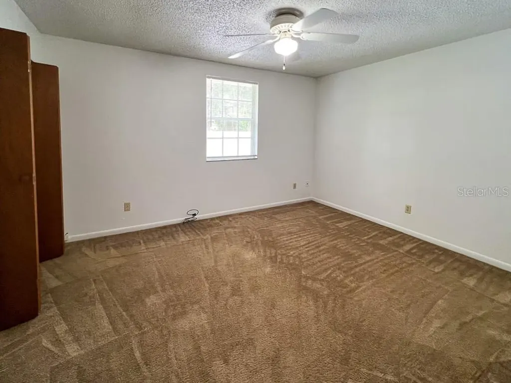 5601 Avenue H Mc Intosh FL 32664