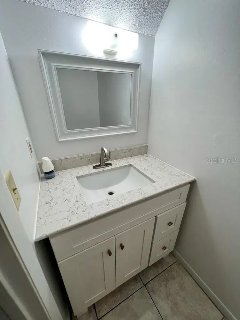5601 Avenue H Mc Intosh FL 32664