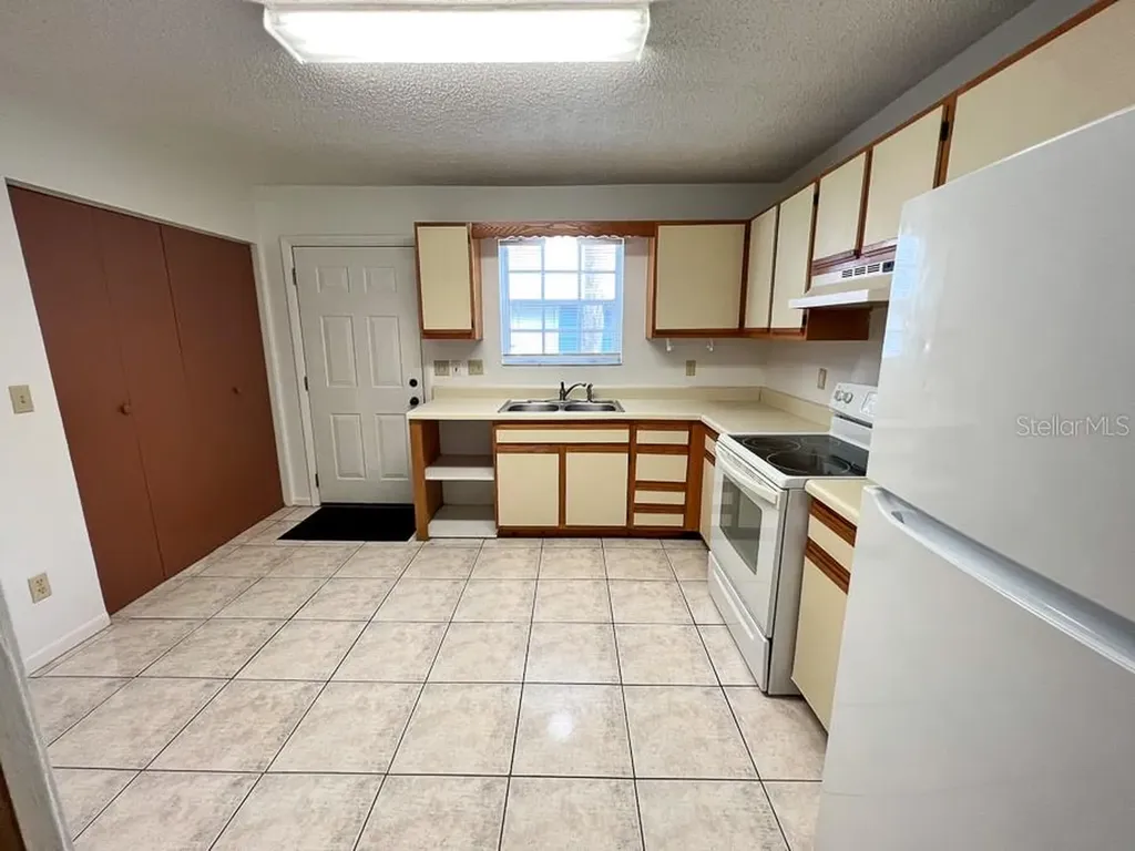 5601 Avenue H Mc Intosh FL 32664