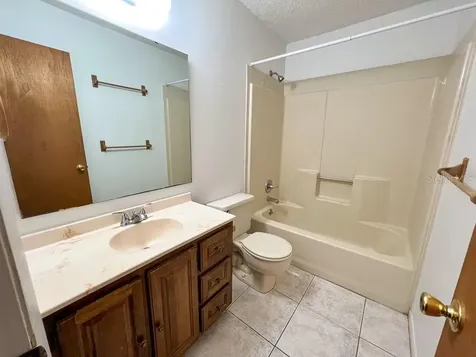 5601 Avenue H Mc Intosh FL 32664