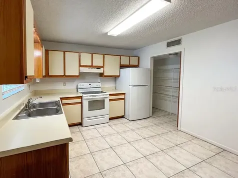 5601 Avenue H Mc Intosh FL 32664