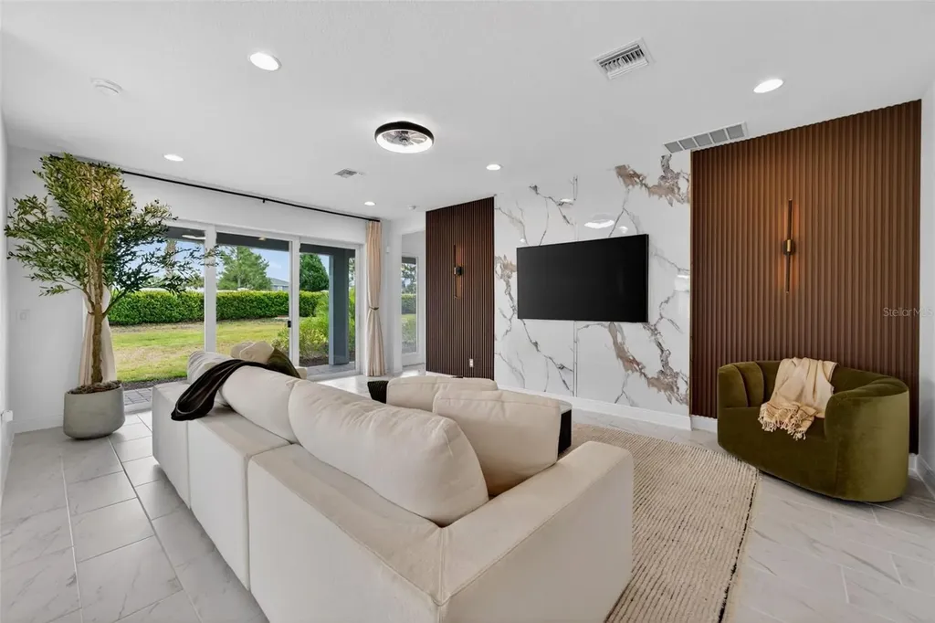 17510 Savory Mist Circle Bradenton FL 34211