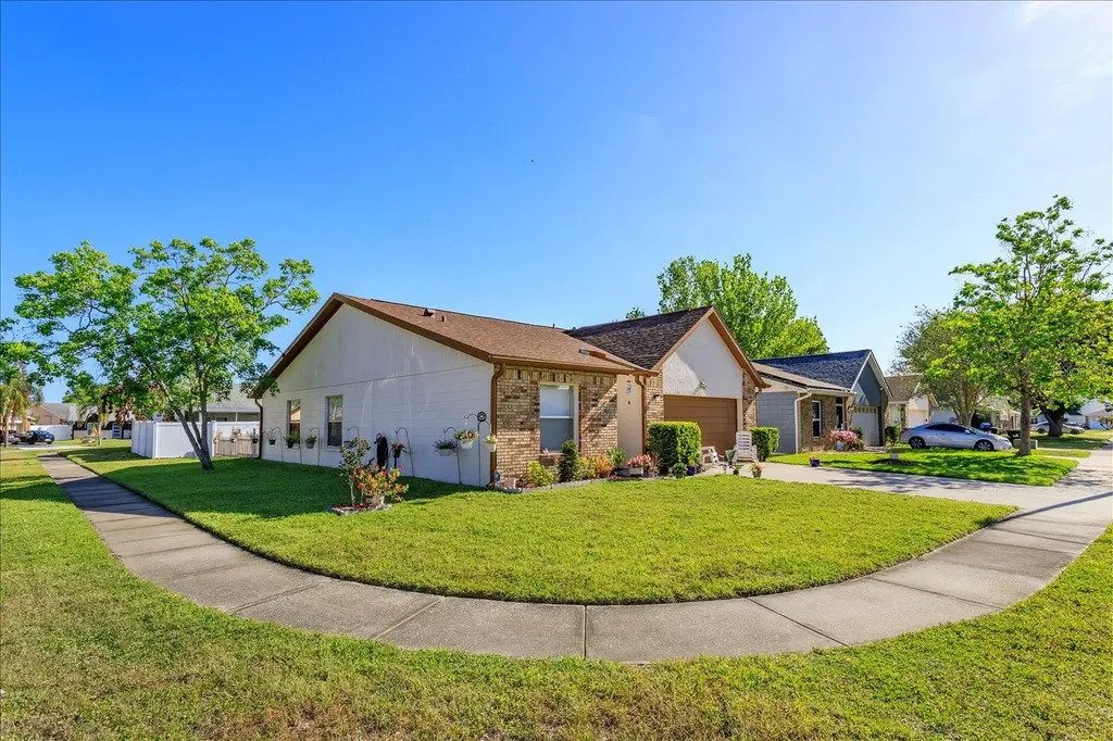601 Oak Manor Circle Orlando FL 32825