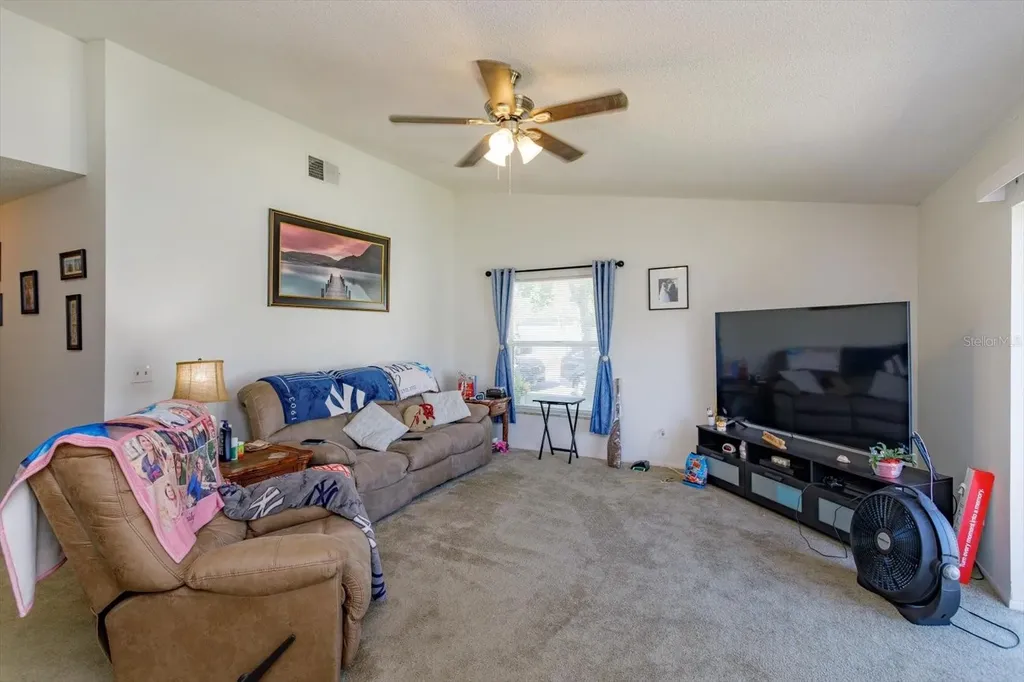 601 Oak Manor Circle Orlando FL 32825