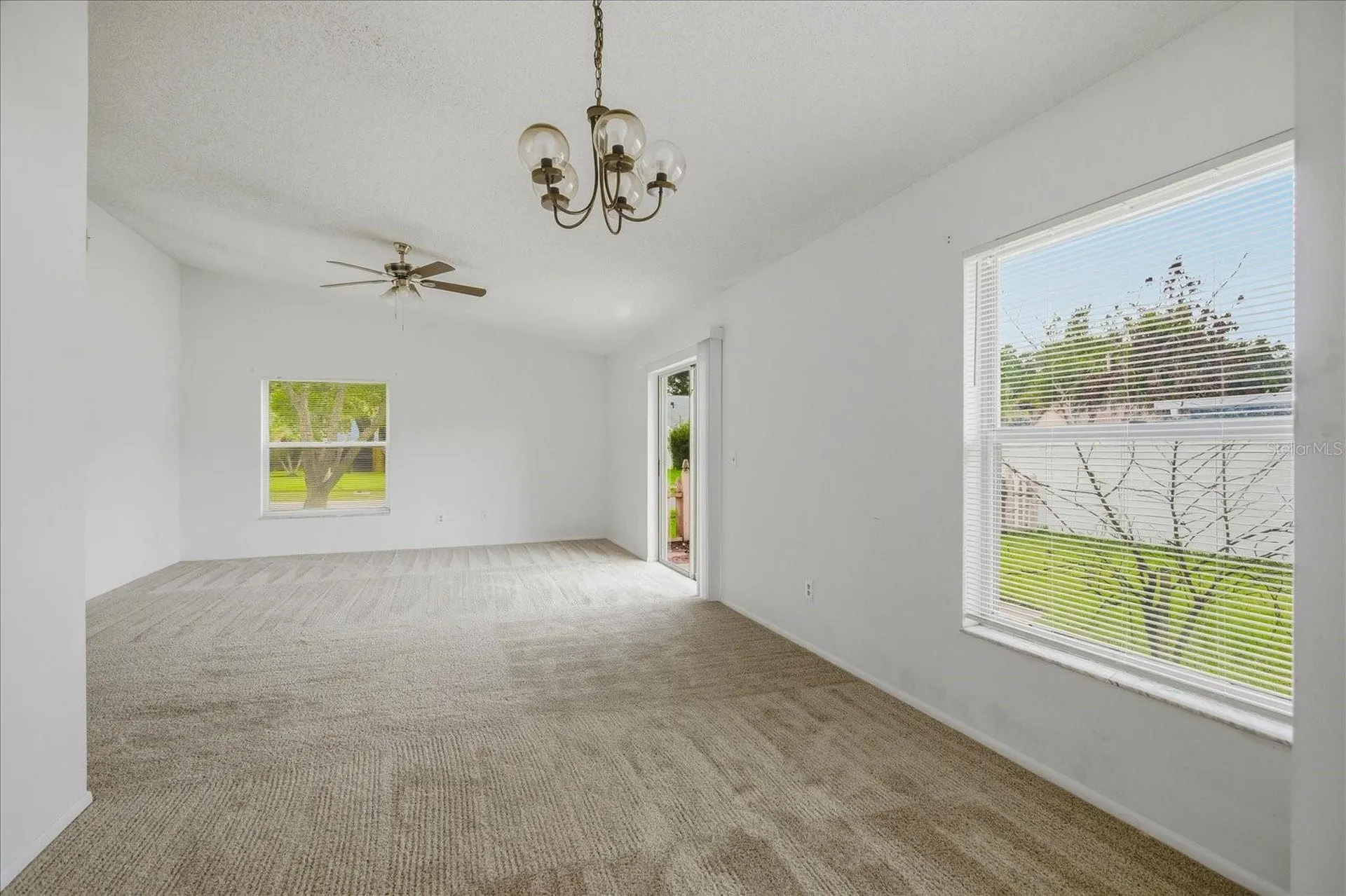 601 Oak Manor Circle Orlando FL 32825