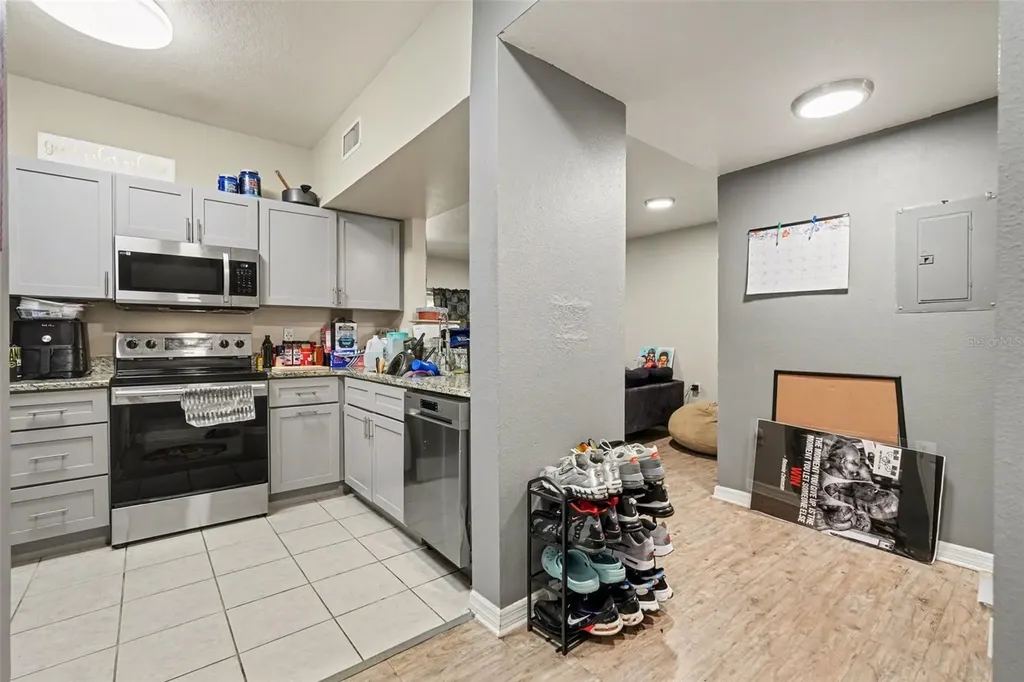 9517 Amberdale Court Riverview FL 33578